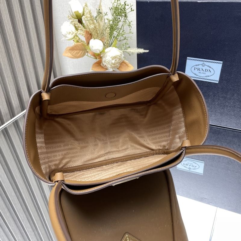Pra*a bucket bags